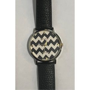 Geneva Platinum Zig Zag Black & White Gold Tone Watch With Black Leather Strap